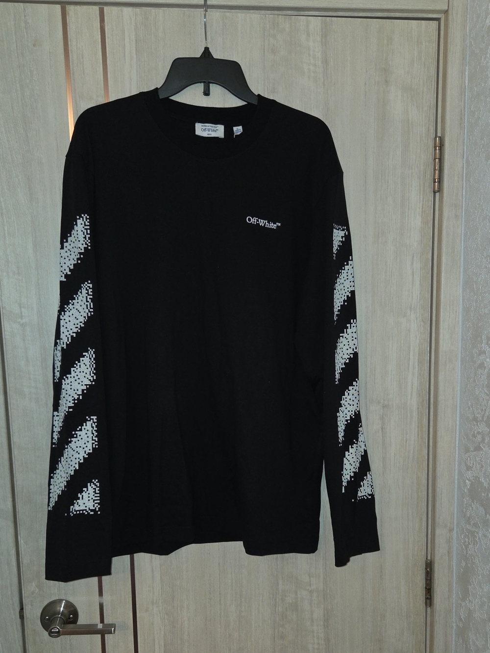 Off-White Black Long-Sleeve Tee with White Diagonal Sleeve Stripes